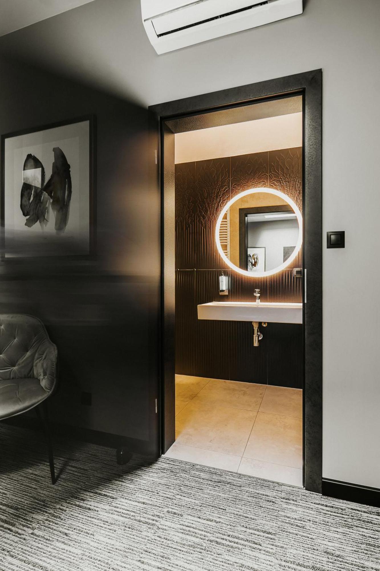 Nerohome Bed&Breakfast Łomża エクステリア 写真